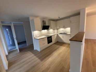 Blick Küche Flur Wohnung 12 und 23.jpg